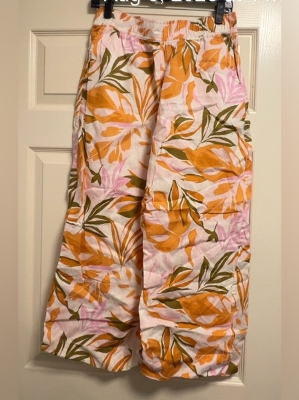 C&C California White Wide-Leg Floral Capris with Orange & Pink Print (Bin 5-035)